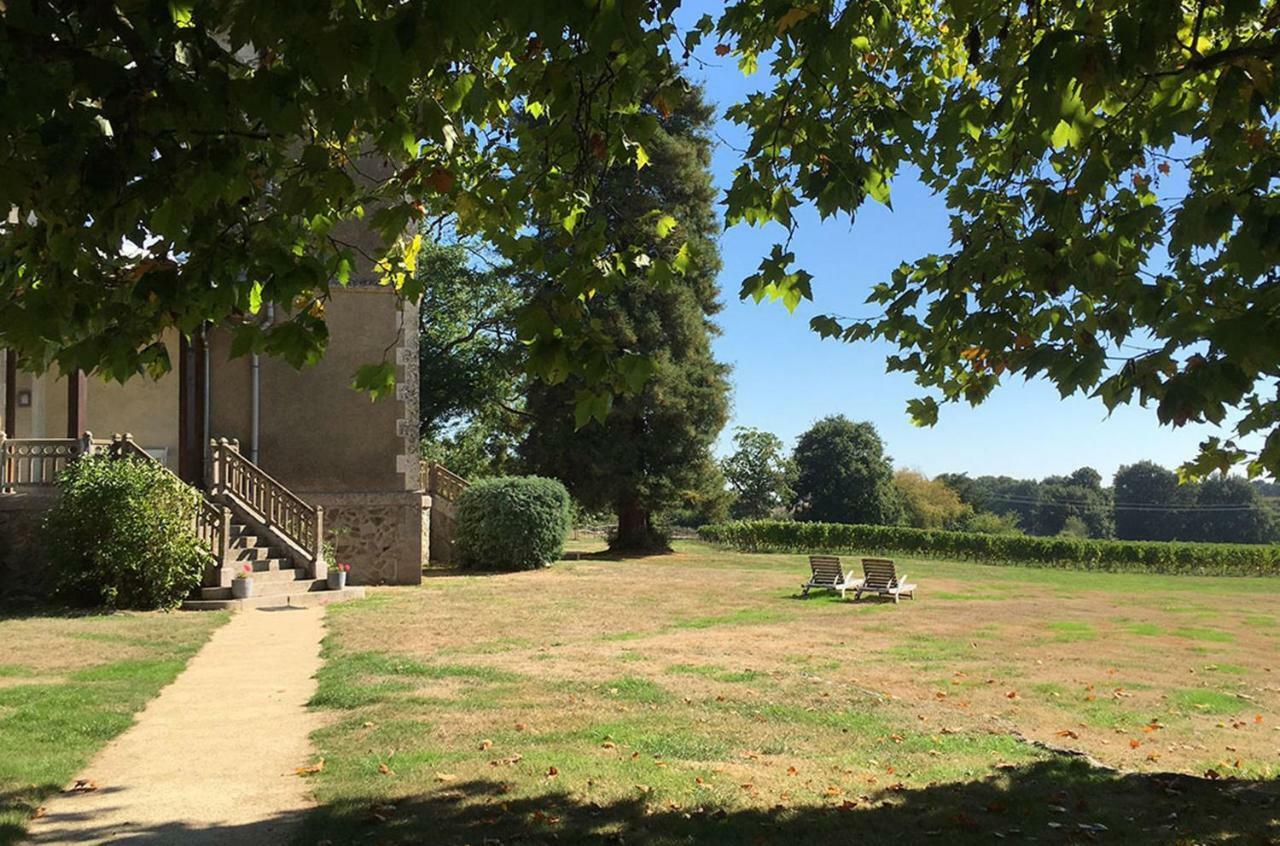Chateau Breduriere Moutiers-sur-le-Lay Buitenkant foto