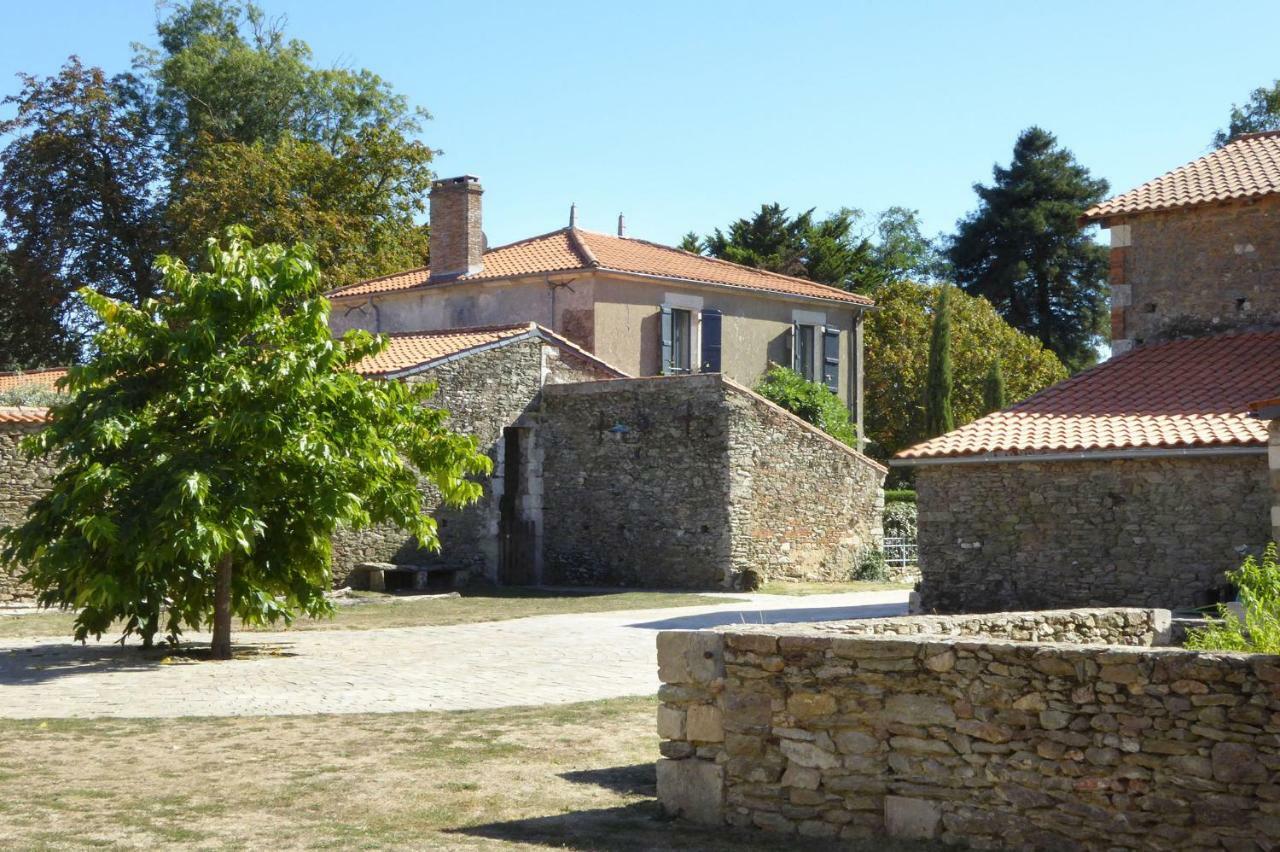 Chateau Breduriere Moutiers-sur-le-Lay Buitenkant foto